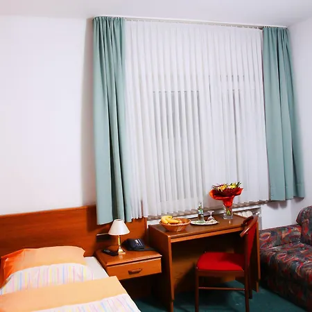 Hotel Garner - Engelbertz By Ihg Colonia