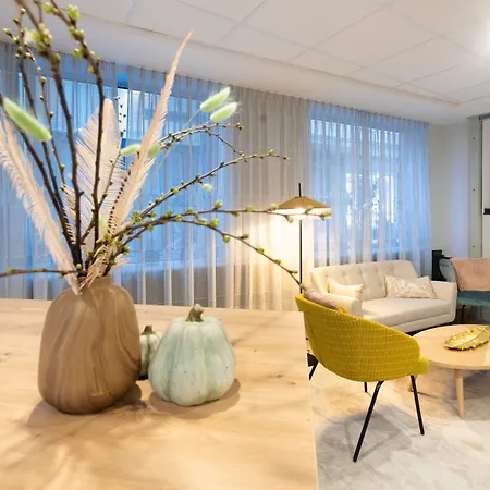 Garner - Engelbertz By Ihg מלון 3*