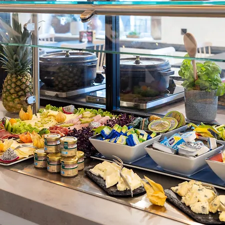 Garner - Engelbertz By Ihg 3* קלן