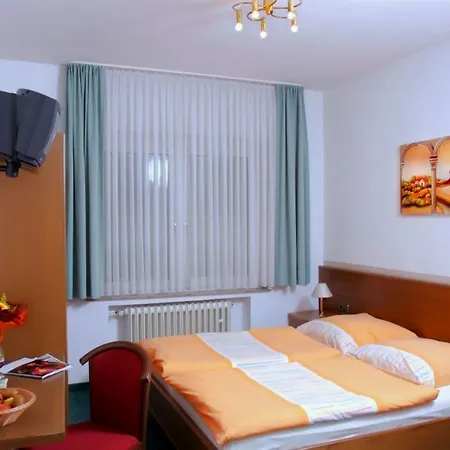 فندق Engelbertz - Yggotel Pirol 3*